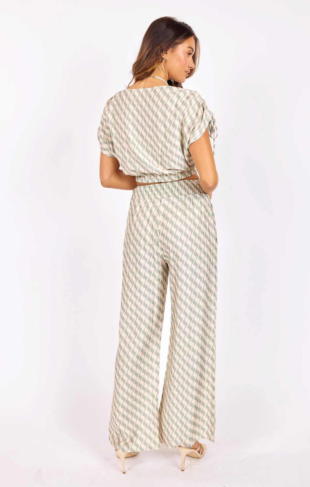 Twila Pant