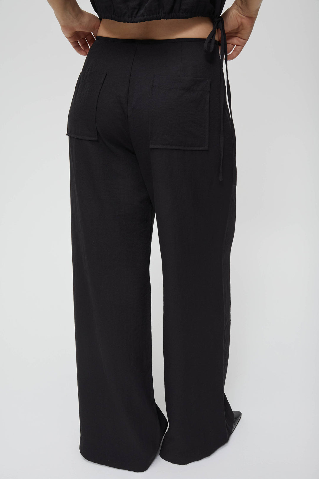 Shar Tie Front Lightweight Pants