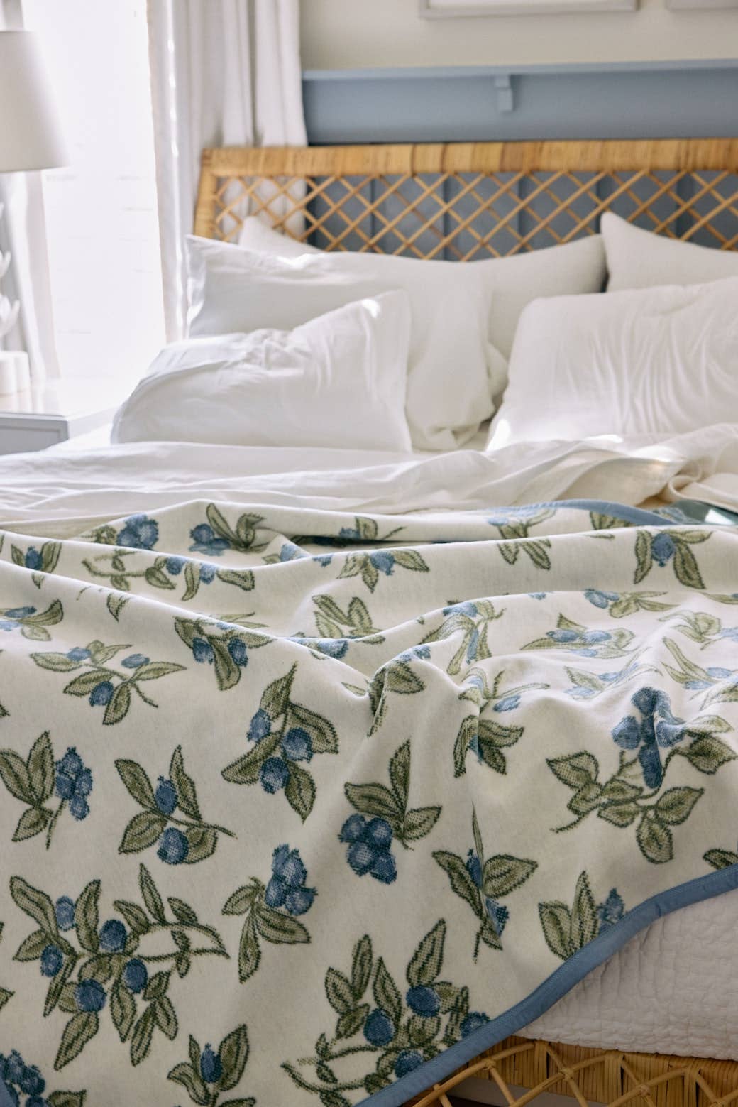 ChappyWrap - Blueberries Blanket: Original