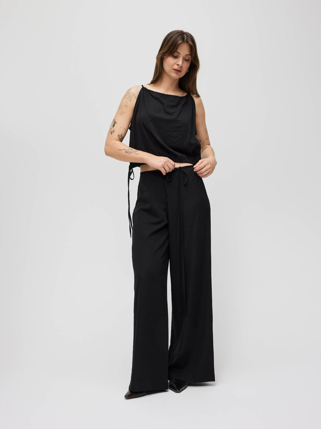 Shar Tie Front Lightweight Pants