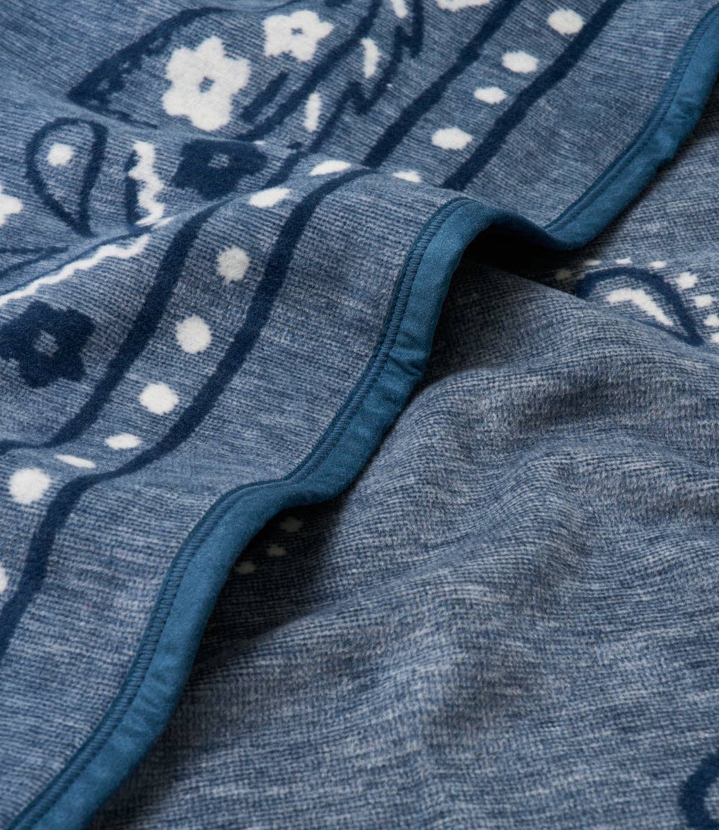 ChappyWrap - Vintage Blue Bandana Blanket