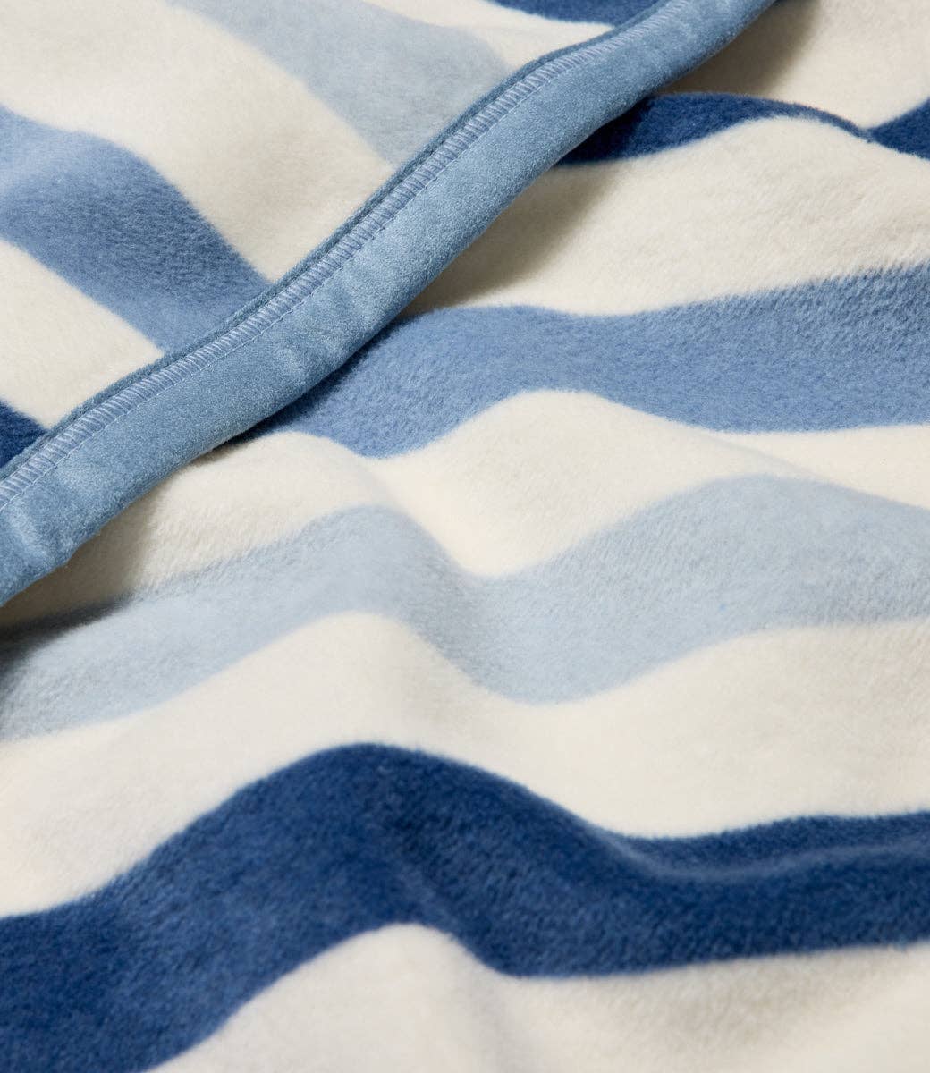 ChappyWrap - Brant Point Bones Mini Blanket: Mini