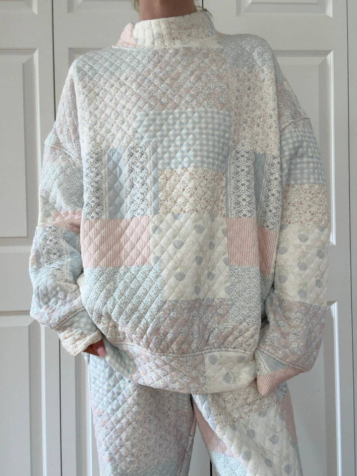 Quited Shades Of Blue Mockneck