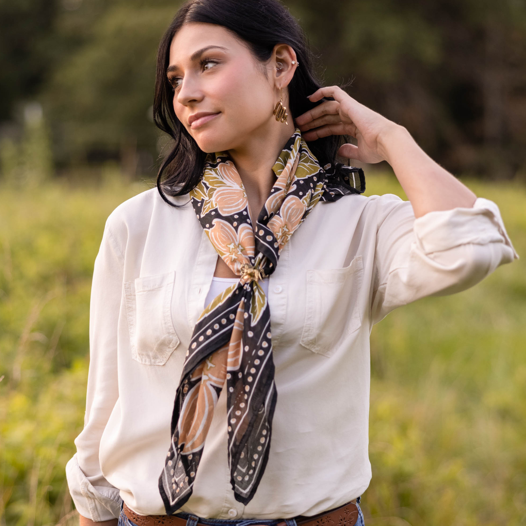 Amy Bandana - 34" Wild Rag