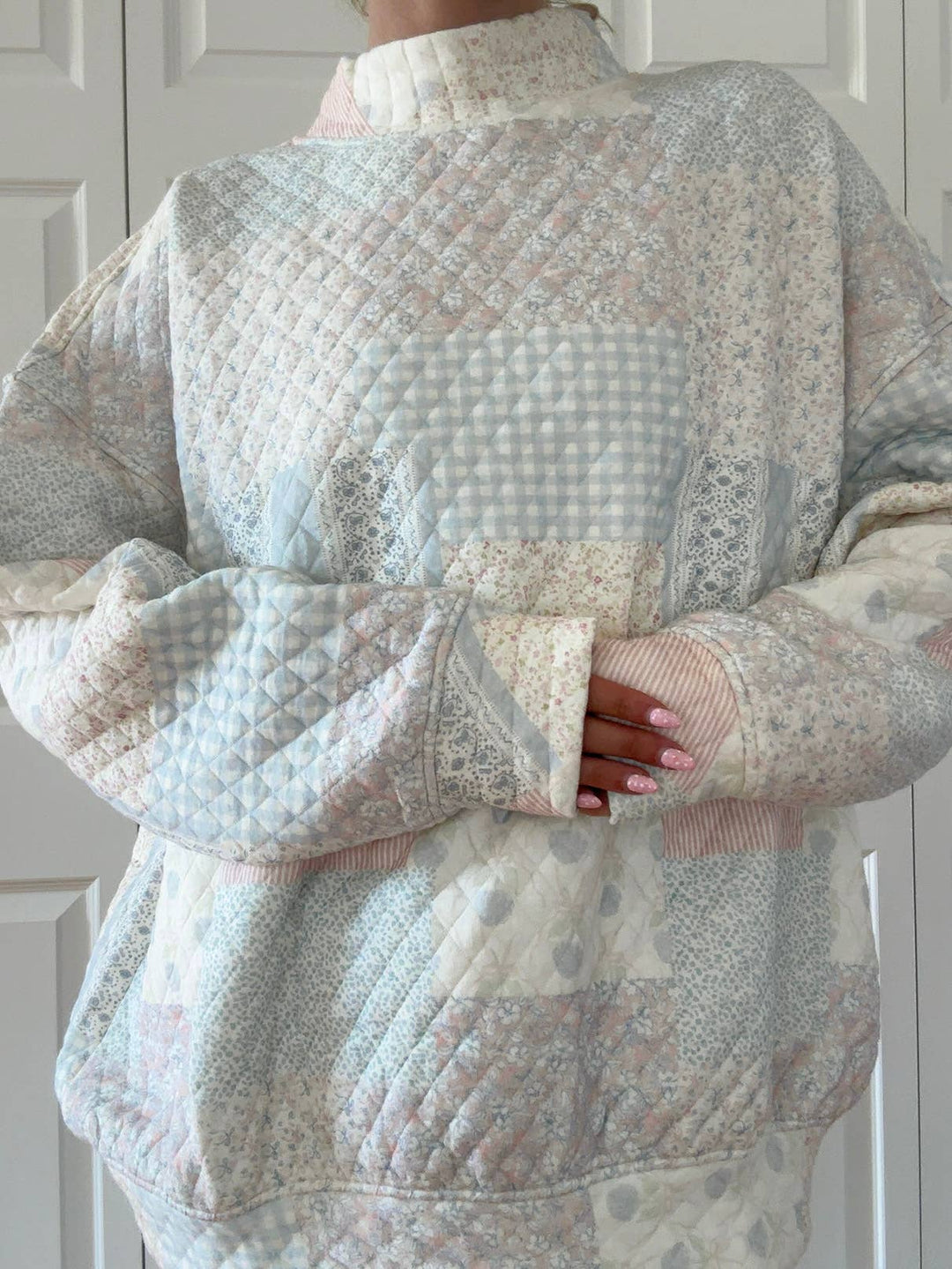 Quited Shades Of Blue Mockneck