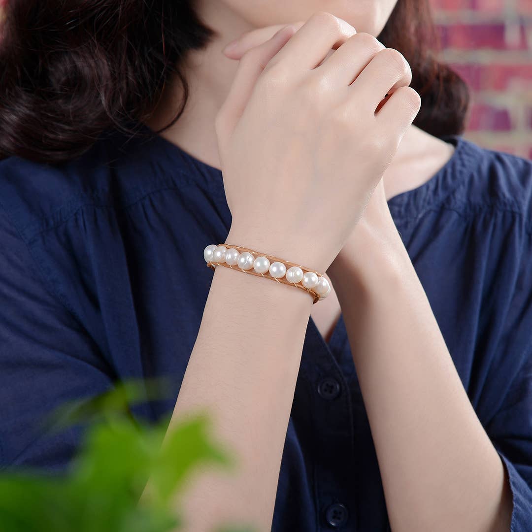 Fresh Water Pearl and Leather Bracelet